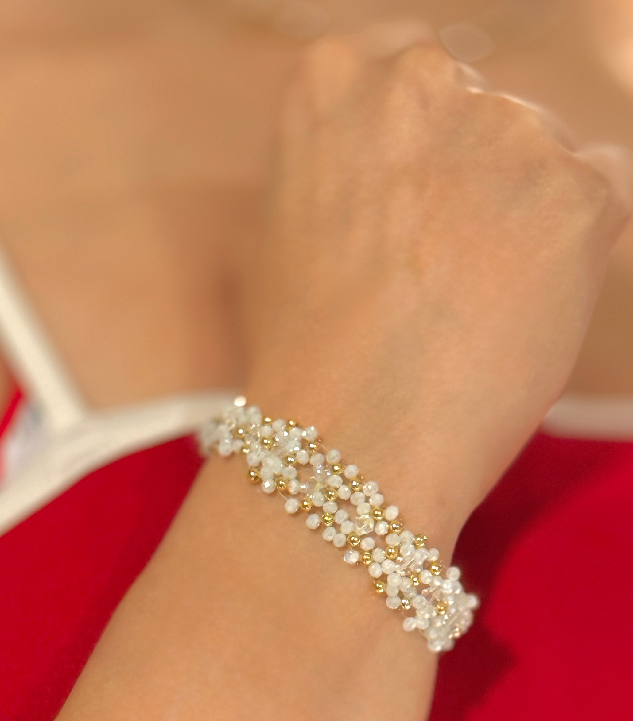 Honeycomb Bracelet in White Gold