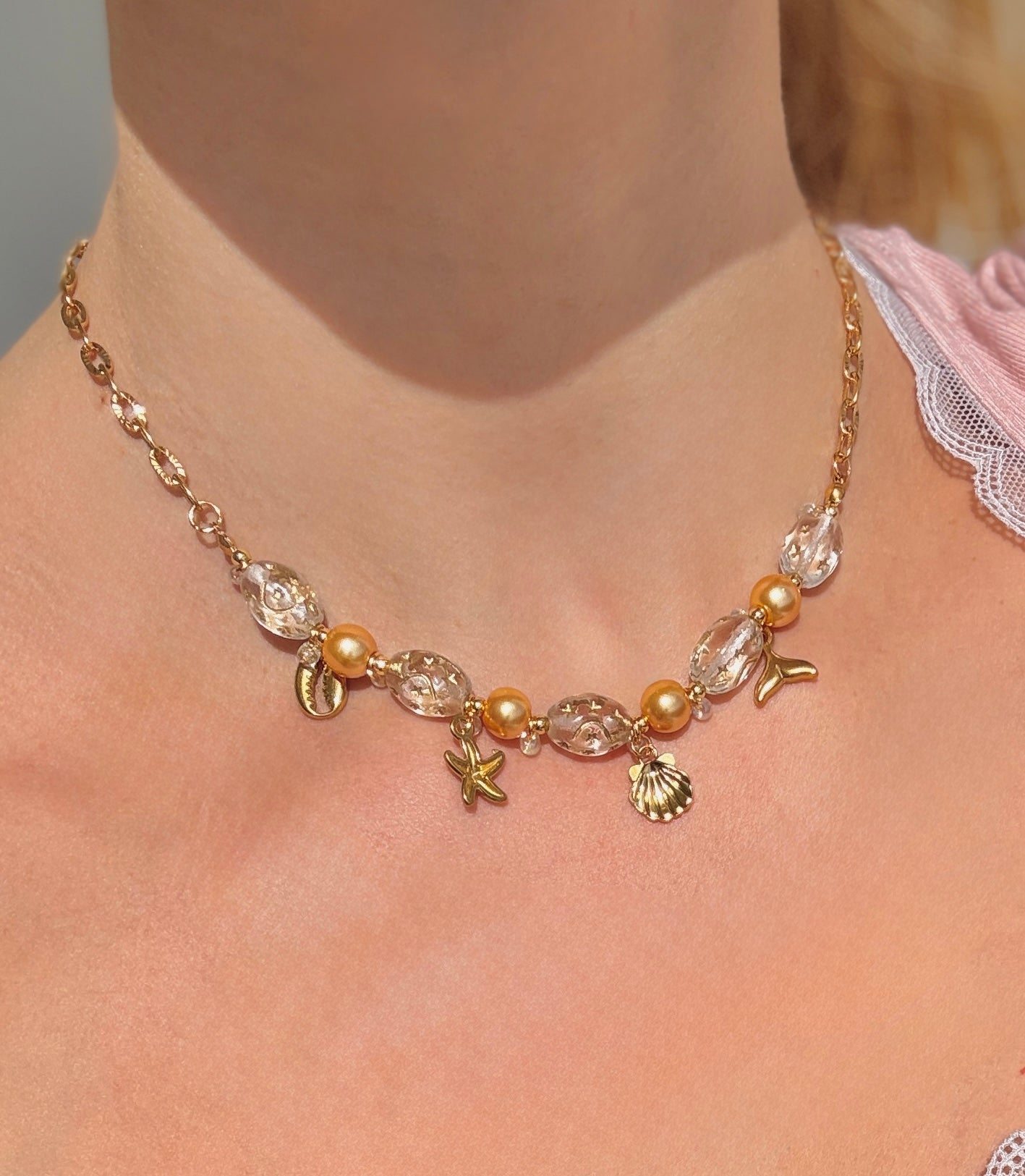 Golden Shelly Necklace and Bracelet Set
