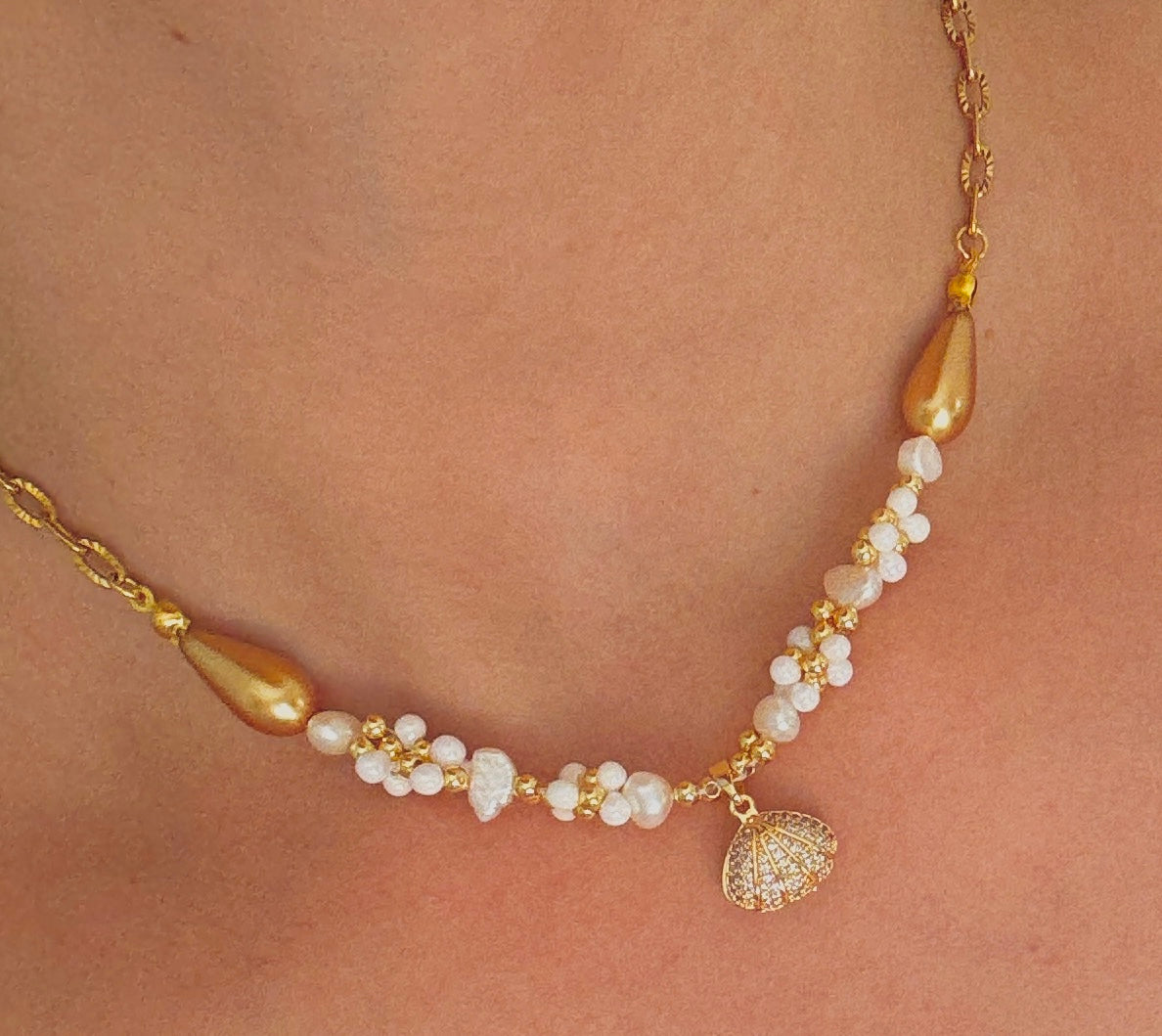 Crystal Pearl Shelly Necklace